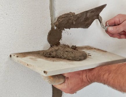 Kabelskjuler og ledningsskjuler i væg Kabelskjuler og ledningsskjuler i væg lukkes til med mørtel